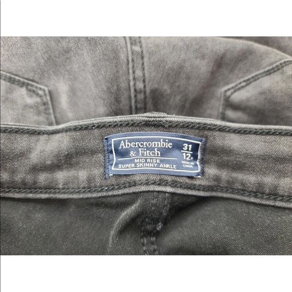 Abercrombie & Fitch Jeans Mid Rise Super Skinny Ankle Raw Hem Size 31/ 12 R NEW - Picture 6 of 10